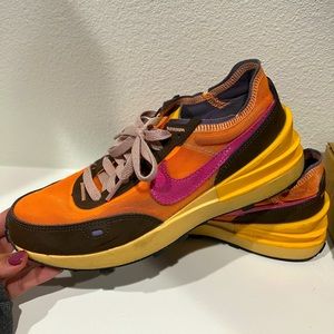 Women’s, Nike Sneaker, Size W7.5